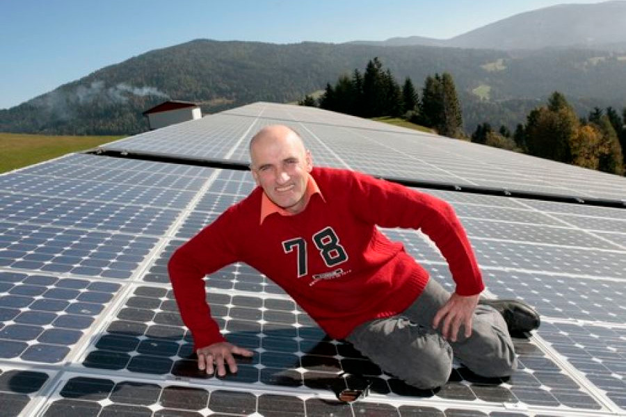 Franz Dorner – ein Innovator der ersten Stunde. Er ist stolz auf "seinen Sonnenstrom"